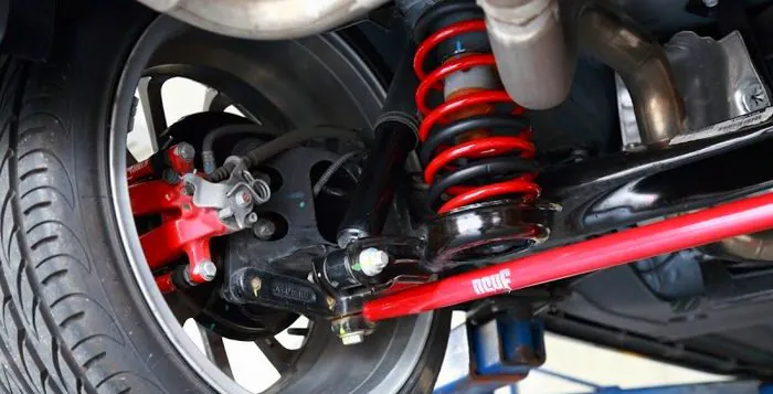 اهمیت کمک فنرها در خودرو چیست؟ اهمیت کمک فنرها در خودرو چیست؟